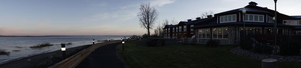 River Lodge And Cabins Boardman Eksteriør bilde
