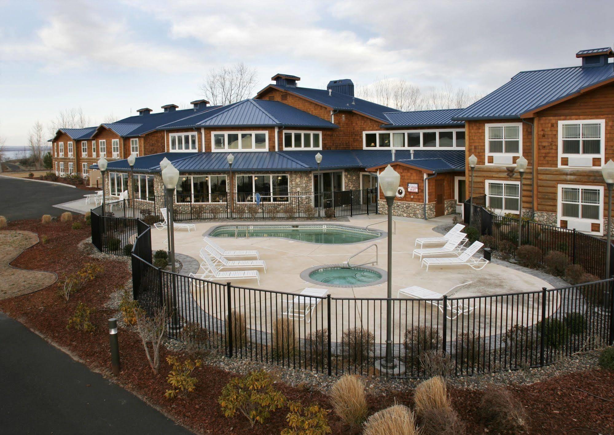 River Lodge And Cabins Boardman Eksteriør bilde